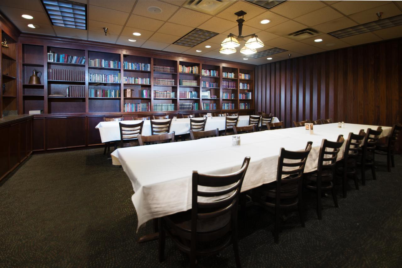 Crossroads Hotel And Huron Event Center 외부 사진